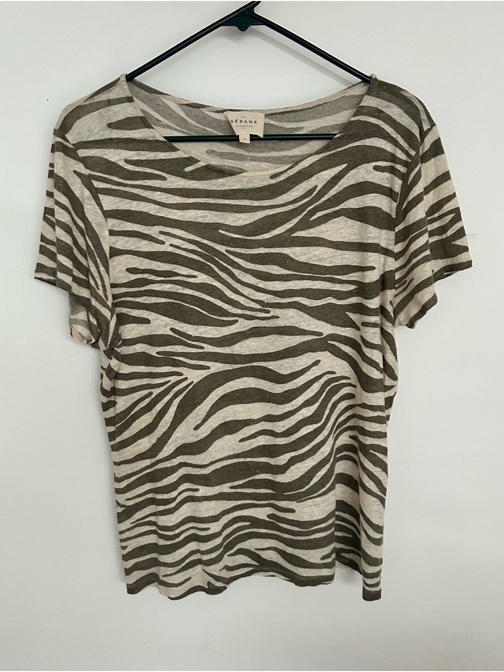 Sézane 100% Linen Short Sleeve Tee -  Olive Zebra-Print